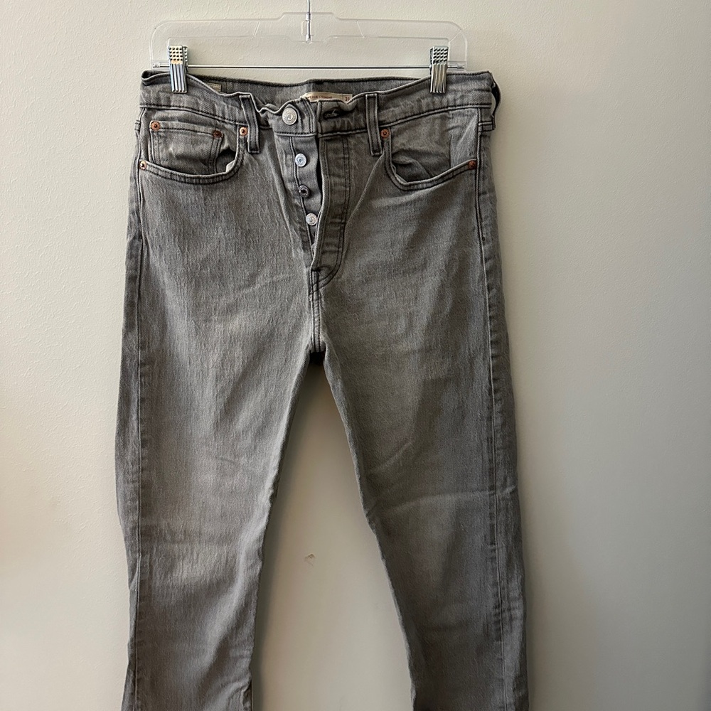Levi’s Straight Leg Jeans